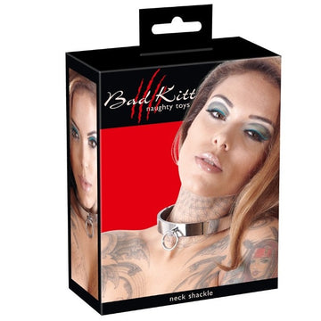 The steel collar has an O-shaped ring for taking submissive to bed, or anywhere else you might choose ! It can also be closed using a convenient metal peg. The metal alloy is strong and lightweight, so the submissive' neck will not get hurt during rough handling. Size small/medium 12cm.