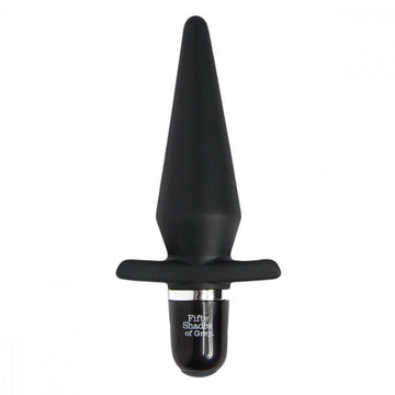 Savor the filling sensation of this sensually smooth and silky butt plug, with the added thrill of vibrations throbbing through its sensual curves. Explore the 3 vibration speeds and 7 patterns, and prepare for orgasmic waves of fulfilling pleasure. Includes a satin storage bag.