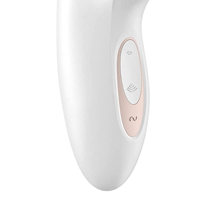 Close up of buttons that control the different functions and speed of the air pulse or vibrations. Easily switch between 11 different pressure wave settings and 10 vibration settings.