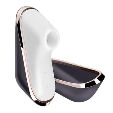The Traveler, both chic and portable, features Air-Pulse Technology. It is Whisper-quiet and topped with a magnetic cap, this tender gem is great for "grab and go" moments and travelling. It features 11 pressure waves and is waterproof. The traveler is USB rechargeable and comes with a 15 year warranty.