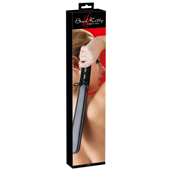 What to leave an impression on your partner? TA sturdy black paddle. Slightly padded and multi-layered. With stitched and rounded edges. The handle is covered in velour leather and decorative lacing. Complete length 42 cm, width 3.5-5 cm.