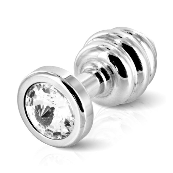 This stunning ribbed statement plug is perfect for those who love a little anal opulence. Designed to enhance stimulation and intensify orgasms. This butt plugs ultra-sensual touch is an excellent choice for beginners and experts. Swarovski white crystals are not only pleasing to the eye, but thanks to the Diogol concept, these spectacular butt plugs have been designed to be easily inserted.