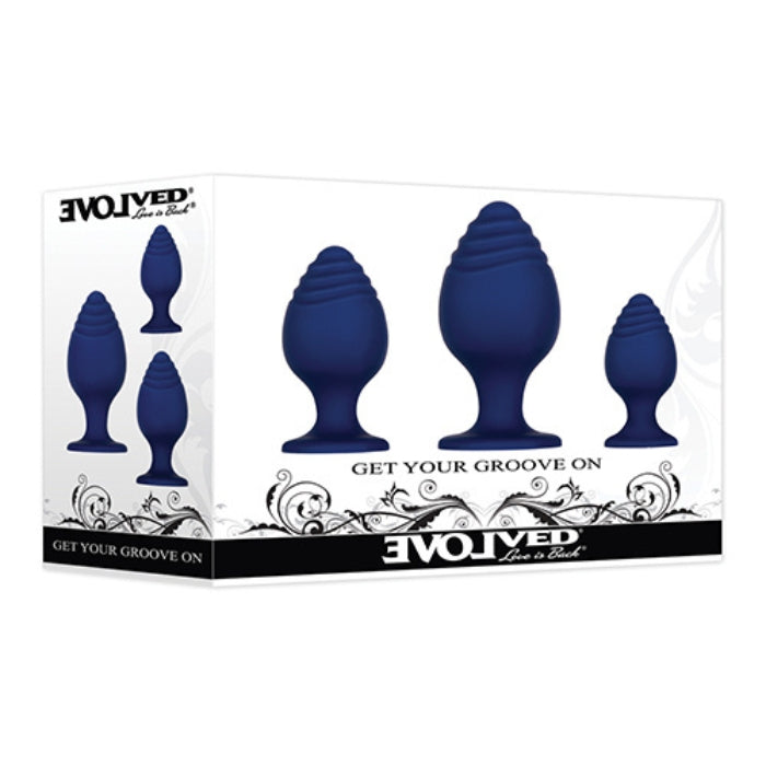 Get Your Groove On Anal Trainer Kit. These friendly egg shaped Butt Plugs have a unique, elegant ringed tip, Flexing gently at the stem, these creamy smooth body safe Silicone bulbs come in incremental sizes so your pleasure can slide seamlessly from easy going to intense. Try the powerful suction cup base for hands free play.