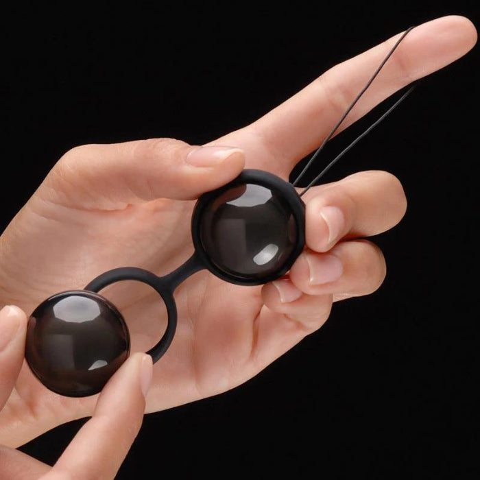 Lelo Noir Kegel Beads help with strenth training and for intense sensations. Achieve longer, stronger and more regular orgasms. Made from soft silicone that feels warm to the touch.
