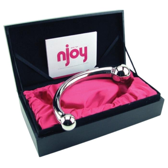 The njoy Pure Wand provides a direct connection to your favorite Spot – G, P, or wherever feels so good. The Pure Wand is crafted with perfect curvature and ample reach so you can lay back and relax while you pleasure yourself or your partner with firm, controlled massage. 20cm Long x 2.5cm and 3.8cm bulb tips.