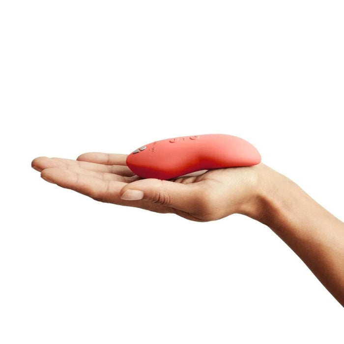 Simply hold it in the palm of your hand, turn it on, and let it caress your unique curves, exploring your erogenous zones with its deep, rumbly vibrations. And the best part? It's rechargeable and 100% waterproof.