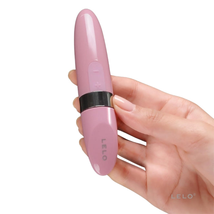 The perfect way to keep your pleasure truly to yourself, the USB-rechargeable MIA 2 massager possesses hidden power and looks perfectly at home in your purse or bedside drawer. Created for women who aren’t afraid to indulge their deepest desires, MIA 2 allows you to be spontaneous yet discreet wherever you go.