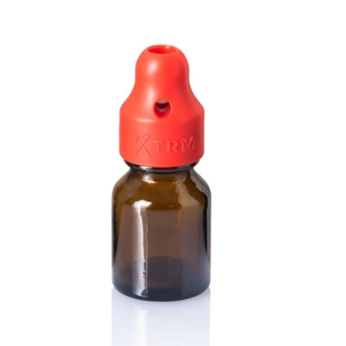 The XTRM Sniffer inhaler is a sniffer attachment for poppers in the colour red. With this inhaler, sniffing gives you an absolute new kick. No more fumbling with the screw cap. No more need for cotton wool or a mask, and much less chance of spilling the product. Small: Fits on all 10 ml bottles, slim high-rise bottles and large Locker room-bottles.