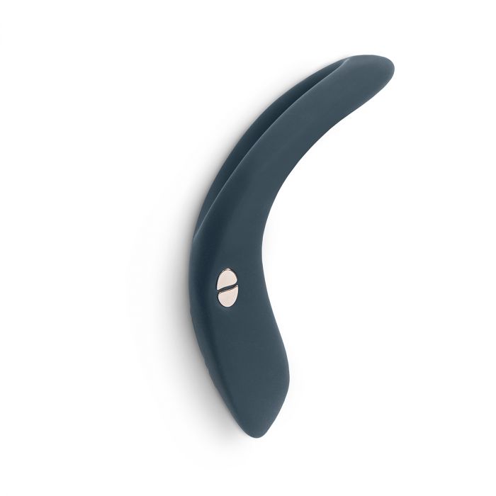 The We-Vibe Verge penis ring is perfect for you or for two. Rechargeable and 100% waterproof. We-connect control with your smartphone, no matter the distance. 