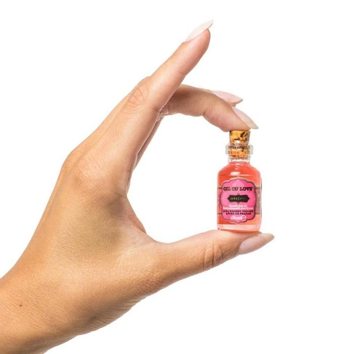 Strawberry Dreams, oil of love. Kissable oil that can be placed all over the body.