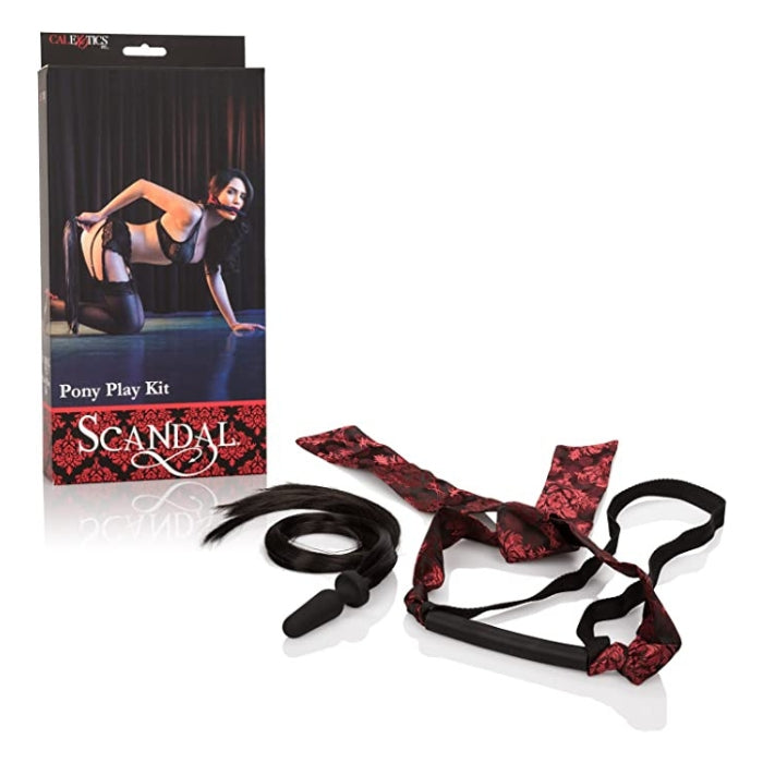 The Scandal Pony Play Kit is a set of 2 items. The set includes a comfortable bar gag and an anal plug with ponytail. The bar gag has an adjustable headband for optimal comfort, the plug has an insertable length of 7 cm and has a tapered tip.
